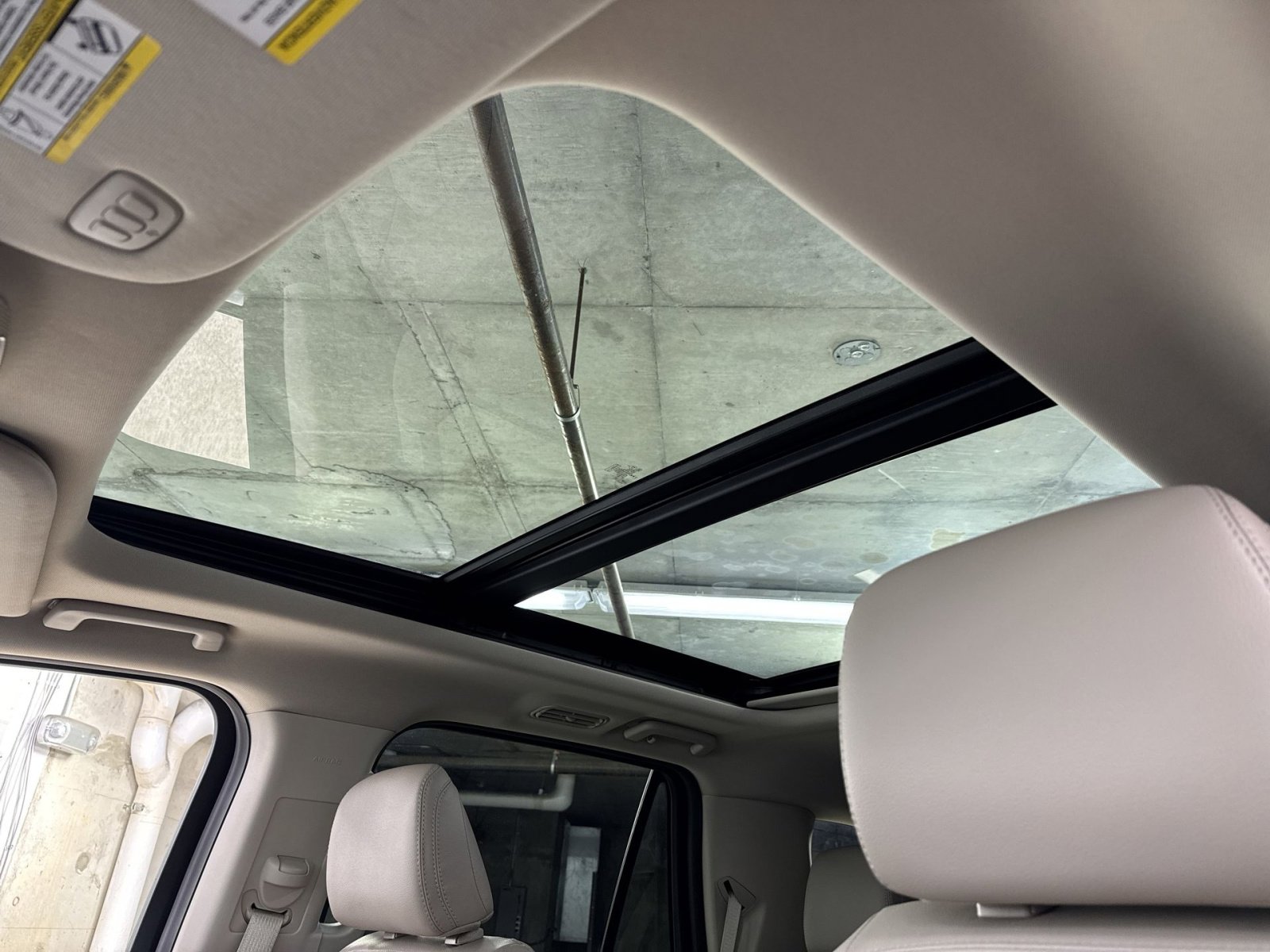 Used 2024 Ford Expedition Limited image 28