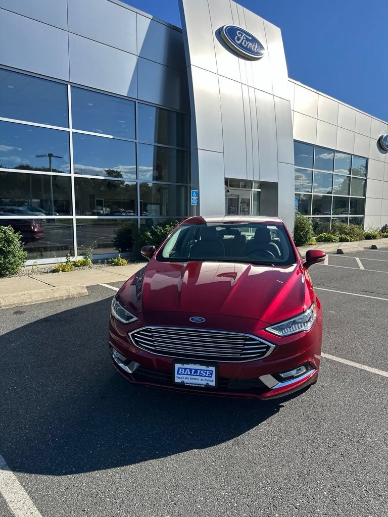 Used 2017 Ford Fusion Energi SE FWD image 2