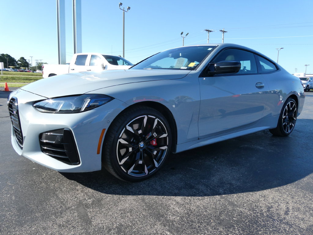 Used 2025 BMW 440i xDrive Coupe w/ Premium Package AWD/4WD image 8