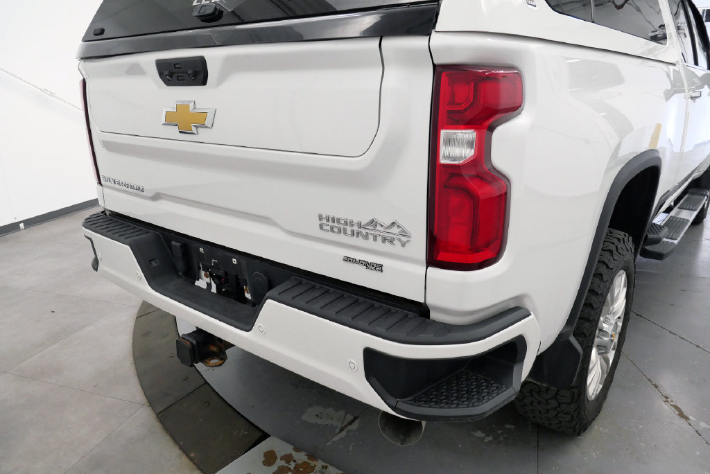 Used 2023 Chevrolet Silverado 2500 High Country w/ Safety Package II AWD/4WD image 39