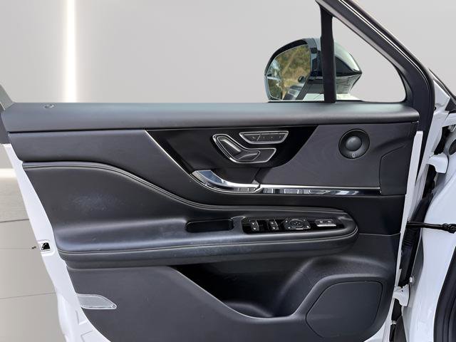 Used 2020 Lincoln Corsair Reserve w/ Equipment Group 201A image 29