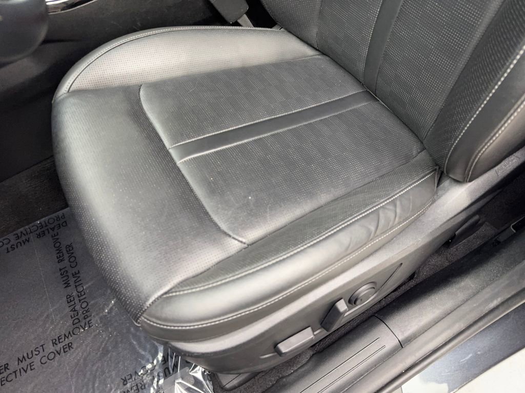 Used 2024 Kia Sorento SX image 28