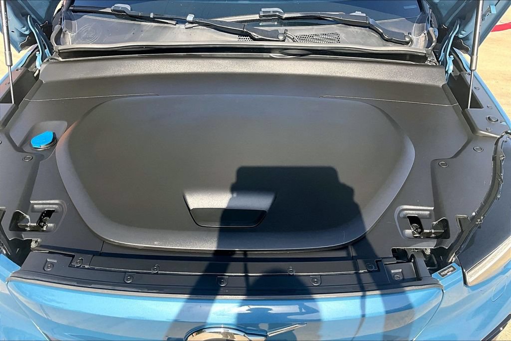 Certified 2023 Volvo C40 P8 Recharge Ultimate w/ Protection Package Premier AWD/4WD image 13