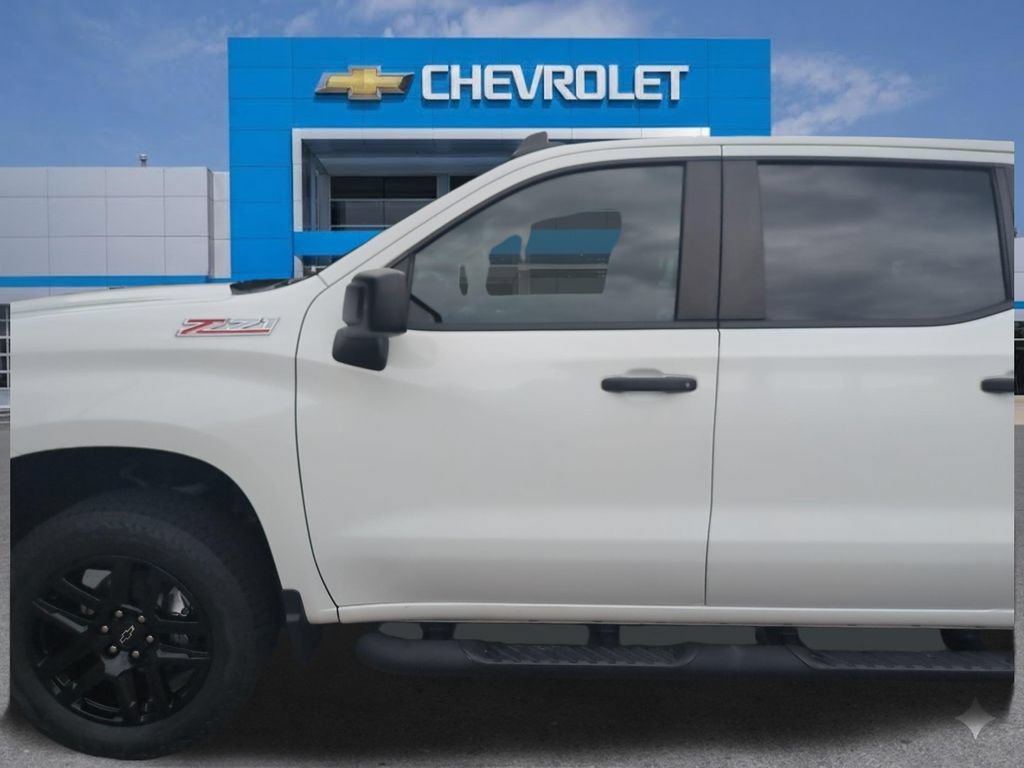 Used 2022 Chevrolet Silverado 1500 Custom Trail Boss AWD/4WD image 13