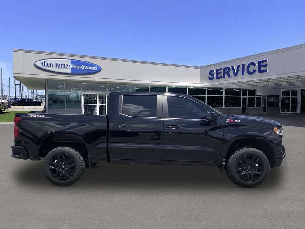 Used 2024 Chevrolet Silverado 1500 LT Trail Boss w/ Convenience Package II AWD/4WD image 9