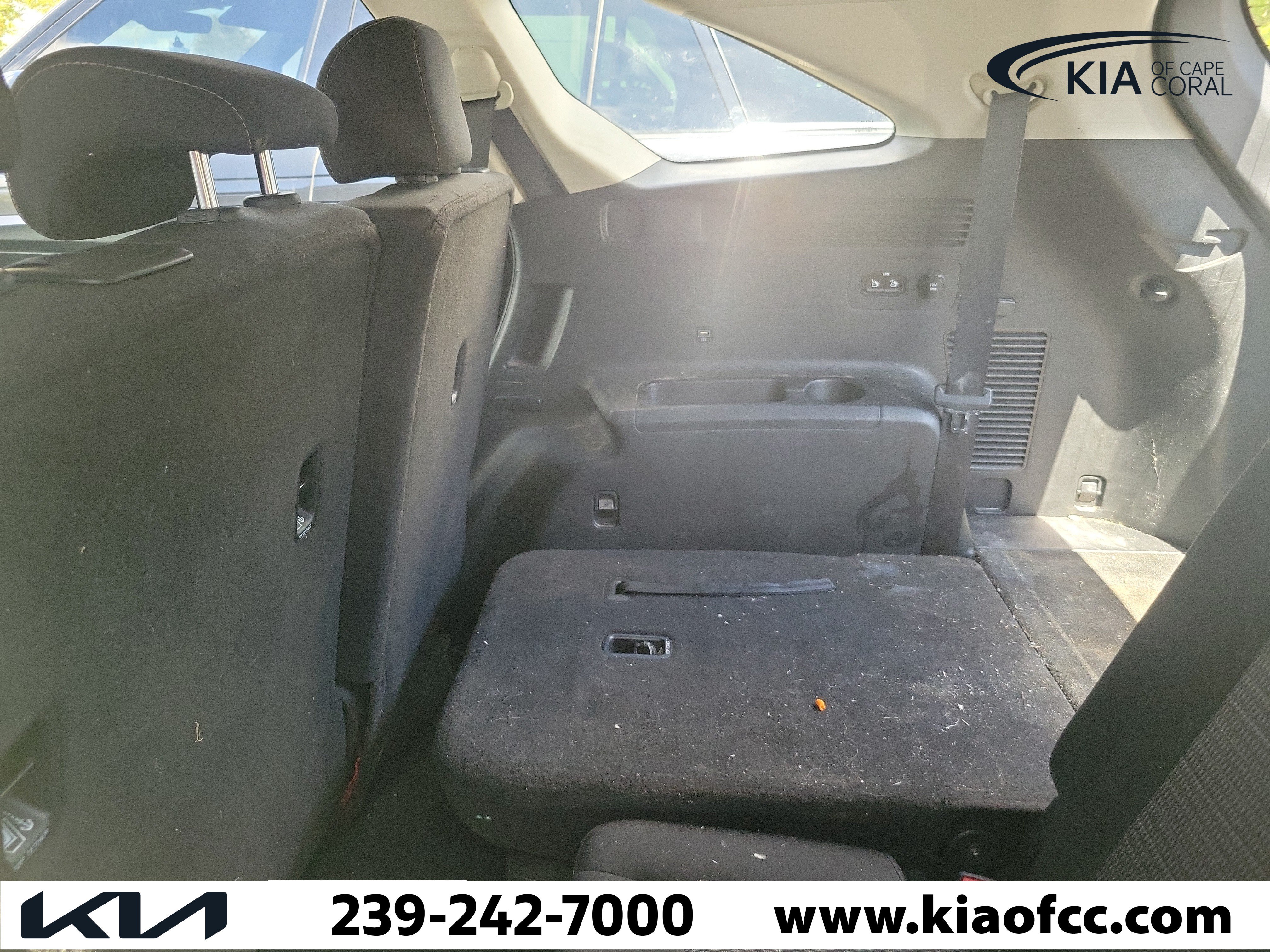 Used 2022 Kia Sorento LX FWD image 11