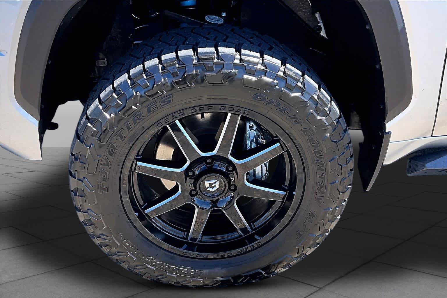 Used 2024 Toyota Tundra Limited w/ TRD Off-Road Package AWD/4WD image 10