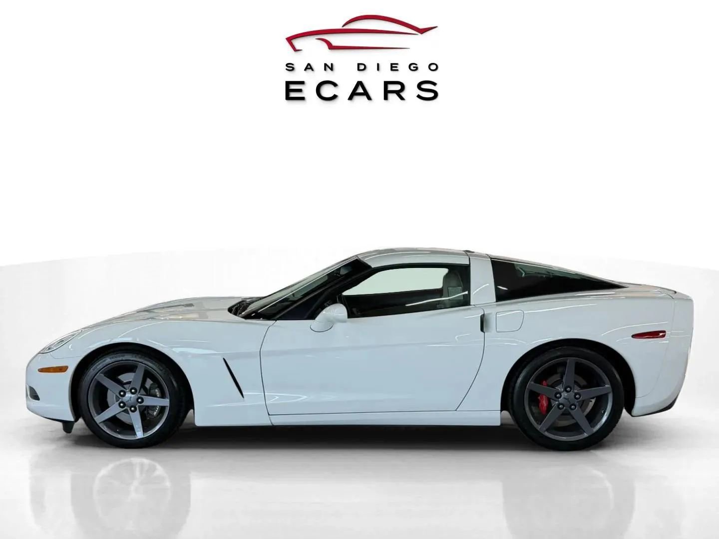 Used 2005 Chevrolet Corvette Coupe w/ Preferred Equipment Group image 8