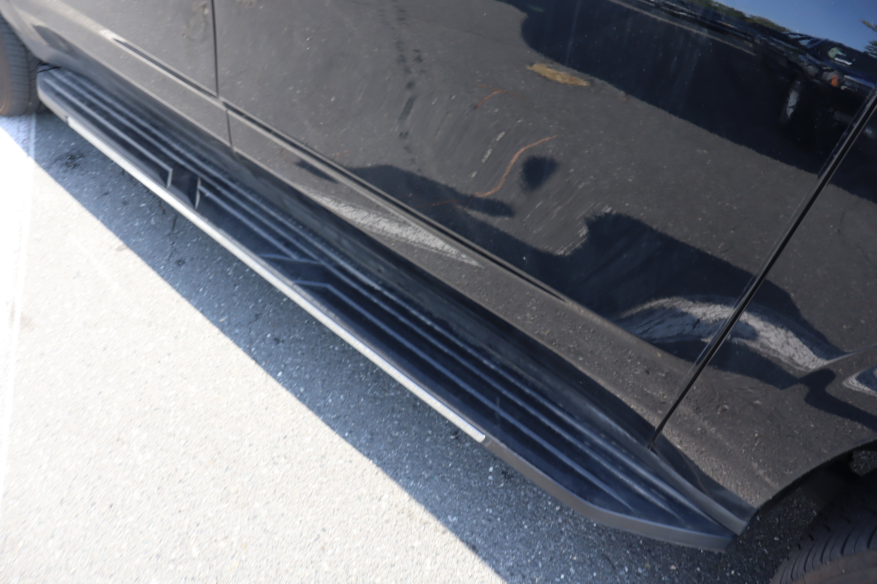 Certified 2024 Chevrolet Suburban Premier w/ Advanced Technology Package image 13