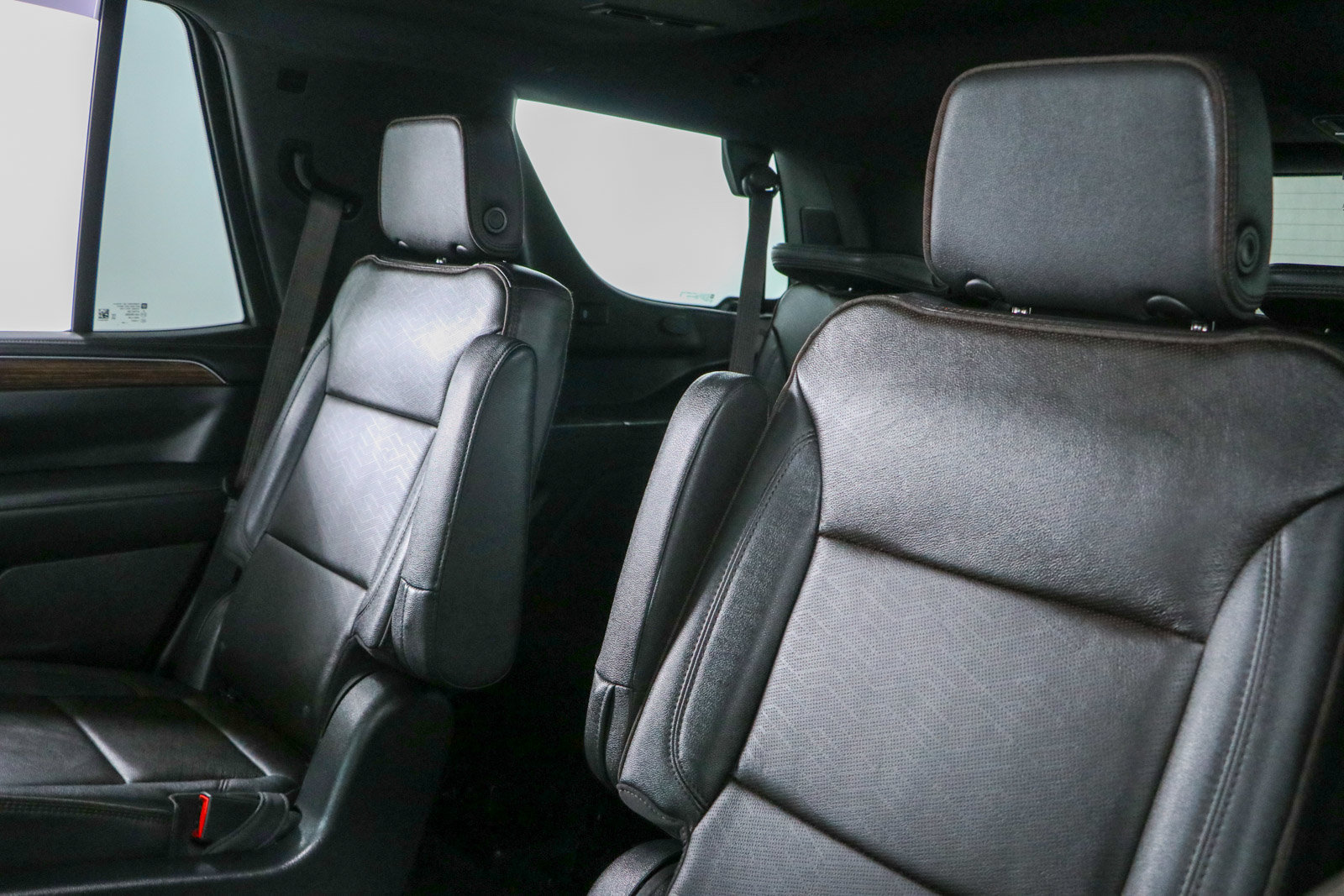Used 2023 Chevrolet Tahoe High Country w/ Advanced Technology Package AWD/4WD image 30