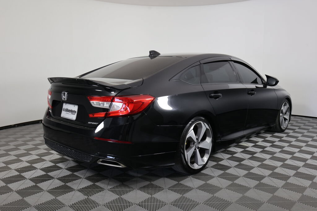 Used 2019 Honda Accord Sport image 2