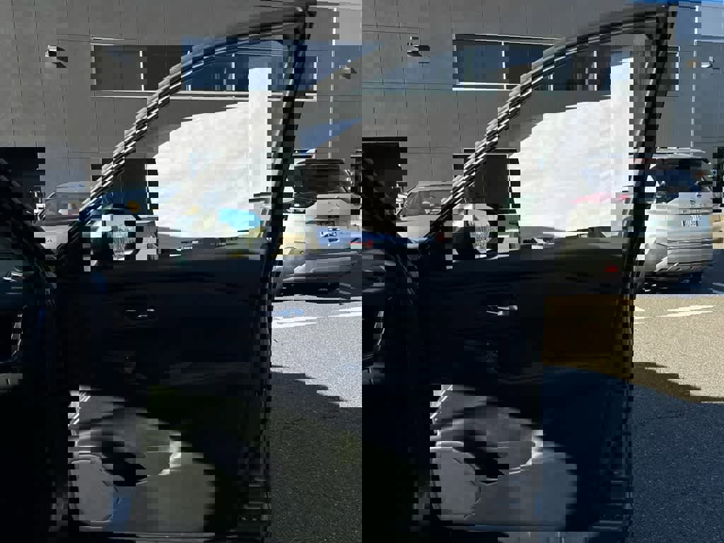 New 2026 Nissan Rogue SV image 25