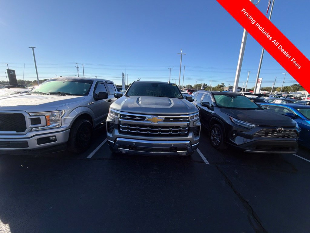 Used 2025 Chevrolet Silverado 1500 LTZ w/ Technology Package AWD/4WD image 11