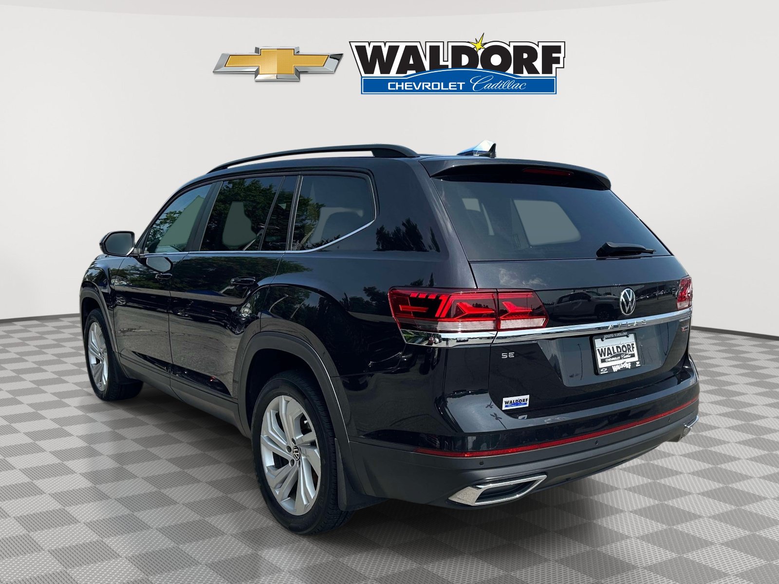 Used 2021 Volkswagen Atlas SE w/ Panoramic Sunroof Package AWD/4WD image 4