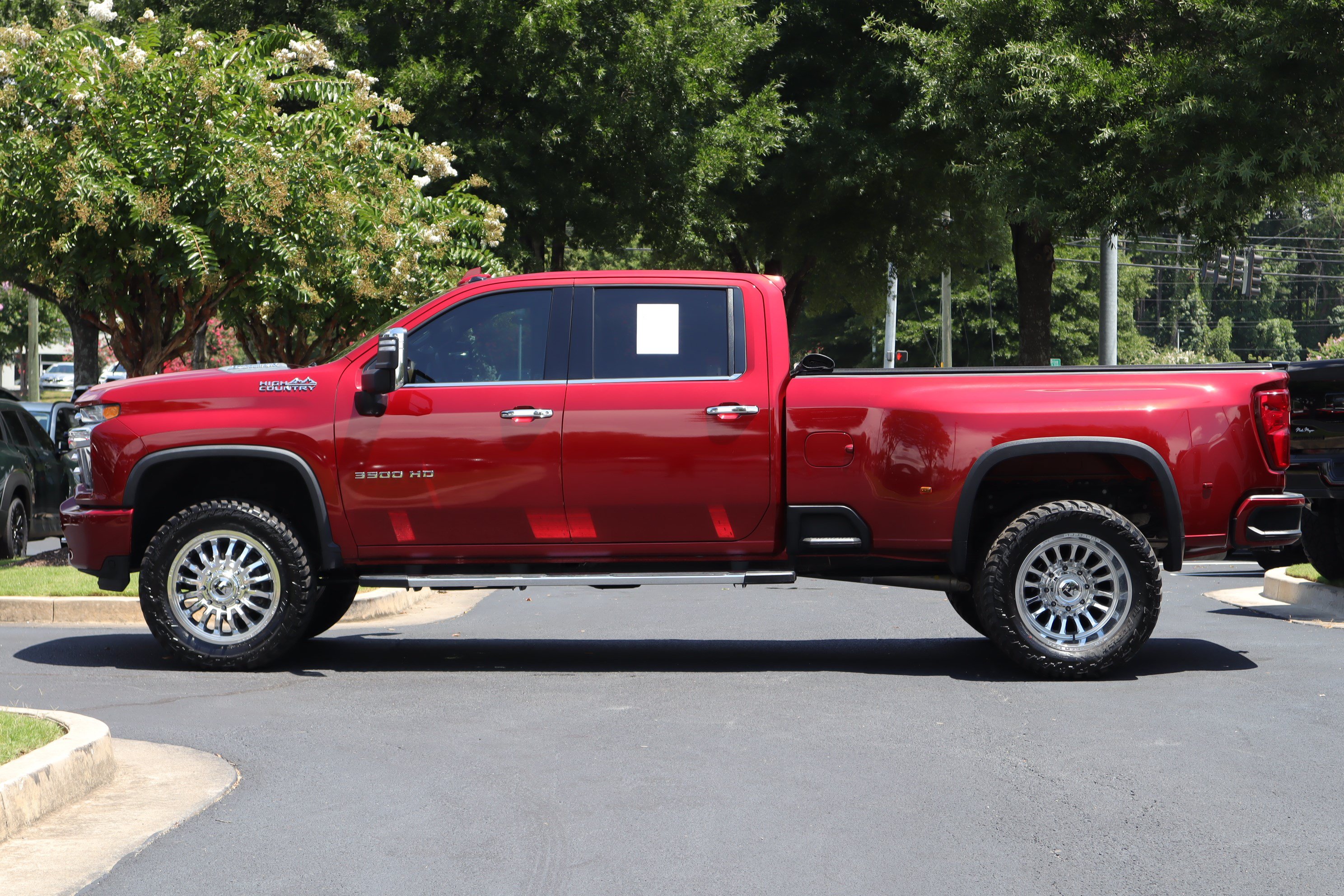 Used 2022 Chevrolet Silverado 3500 High Country AWD/4WD image 5