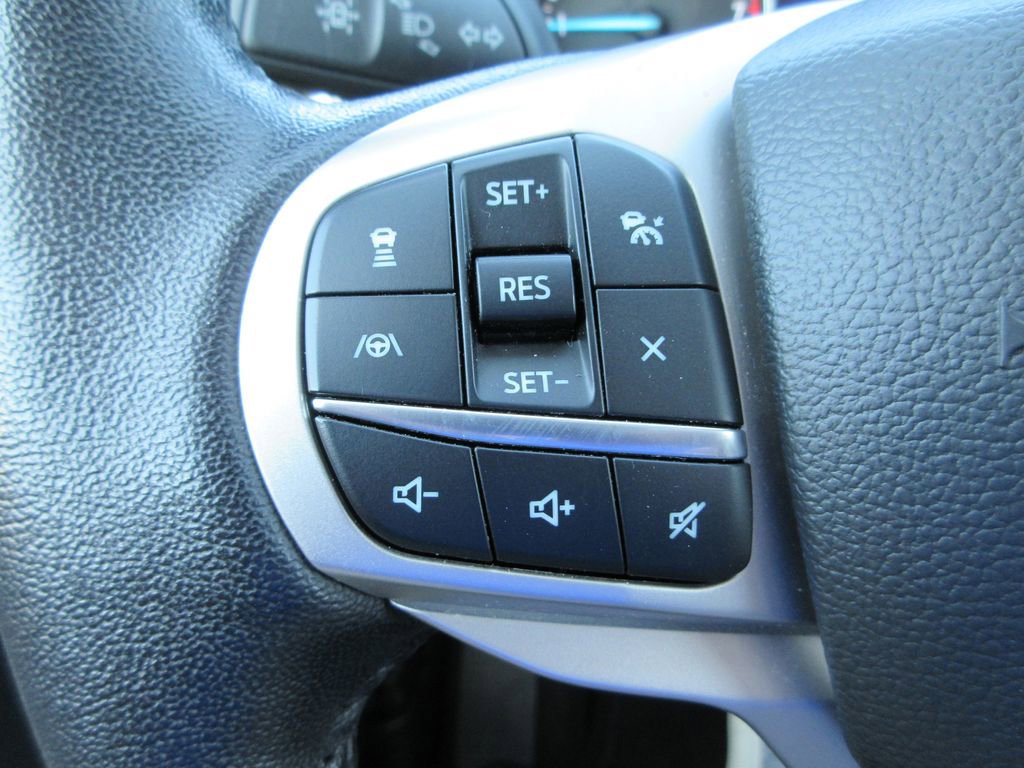 Used 2023 Ford Explorer Limited AWD/4WD image 26