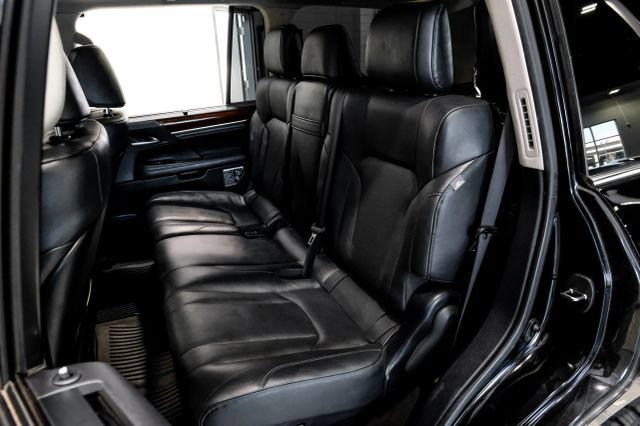 Used 2021 Lexus LX 570 4WD w/ Luxury Package image 38