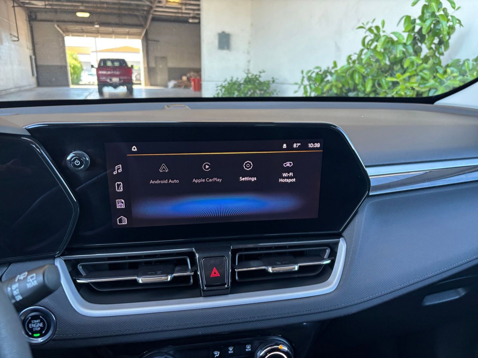 Used 2025 Chevrolet TrailBlazer LT AWD/4WD image 20