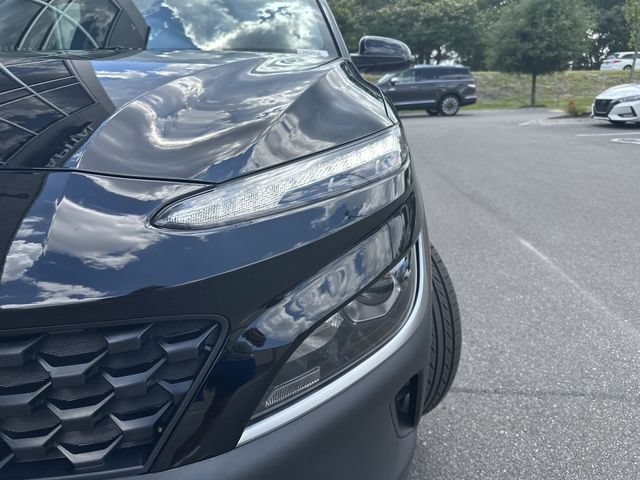 Used 2023 Hyundai Kona SEL AWD/4WD image 9