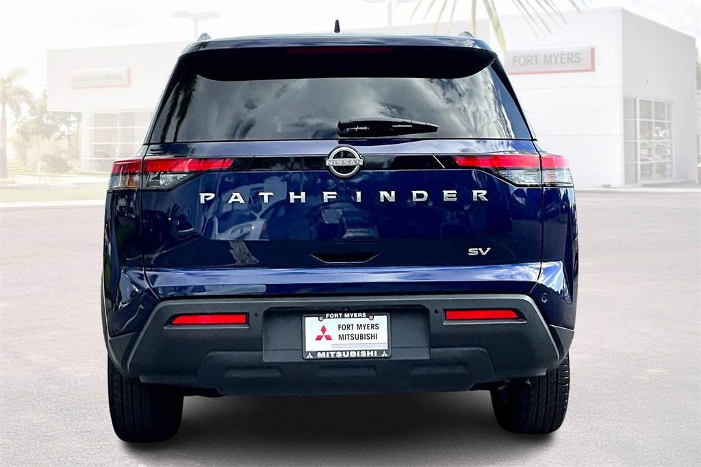 Used 2024 Nissan Pathfinder SV image 19