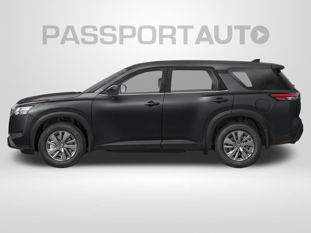 Used 2024 Nissan Pathfinder S AWD/4WD image 3