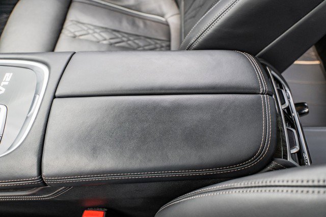 Used 2022 BMW M760i xDrive w/ Luxury Rear Seating Package image 49