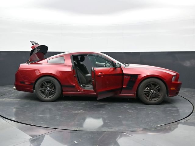 Used 2014 Ford Mustang Coupe RWD image 41