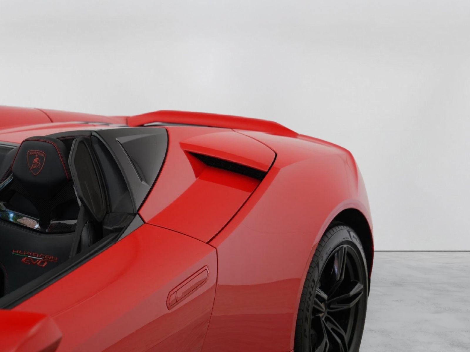 Used 2021 Lamborghini Huracan EVO RWD image 44
