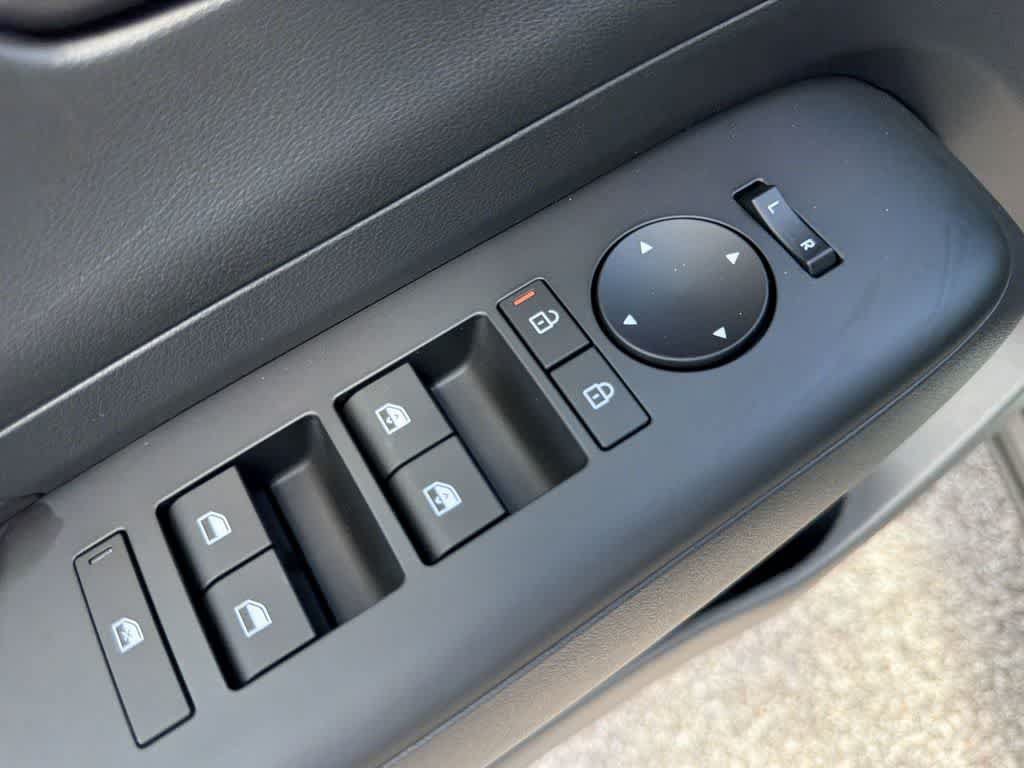 New 2027 Hyundai Kona SEL Sport FWD image 17