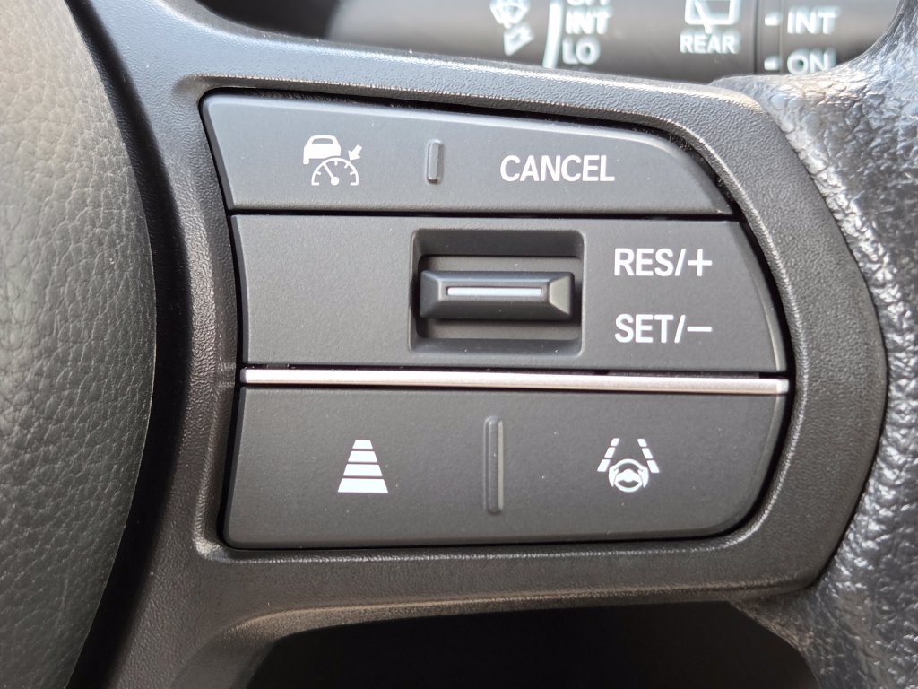 Used 2024 Honda HR-V LX image 12