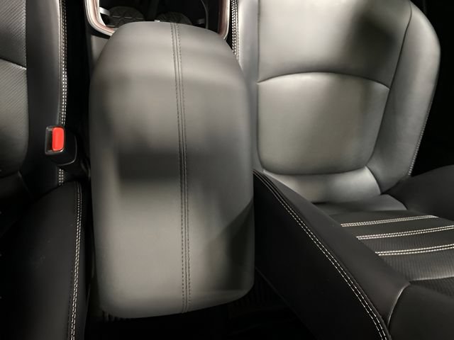 Used 2022 Toyota RAV4 Limited AWD/4WD image 17