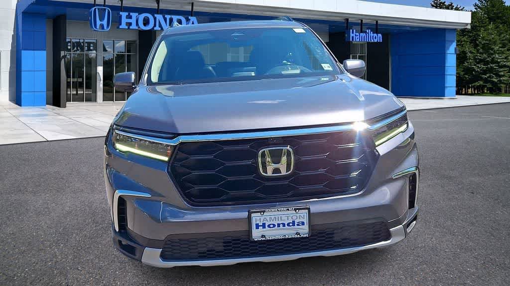 Used 2023 Honda Pilot Elite image 3