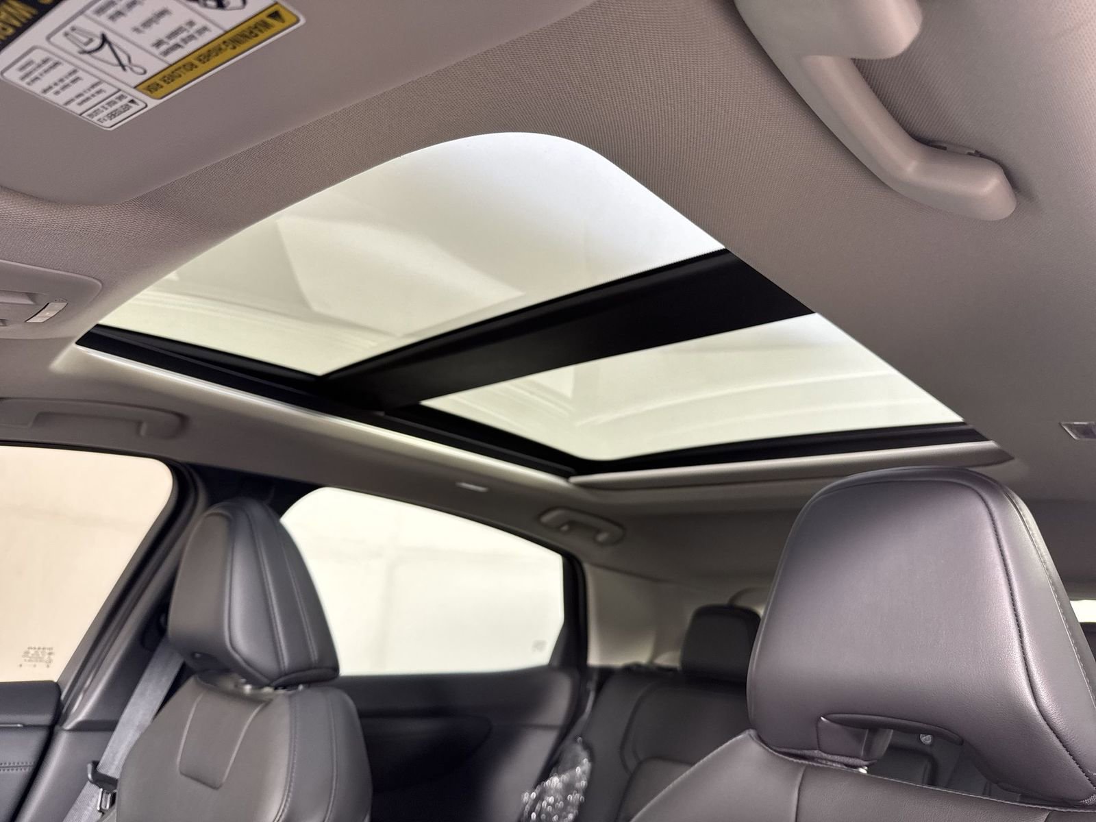 New 2025 Nissan Ariya AWD image 19