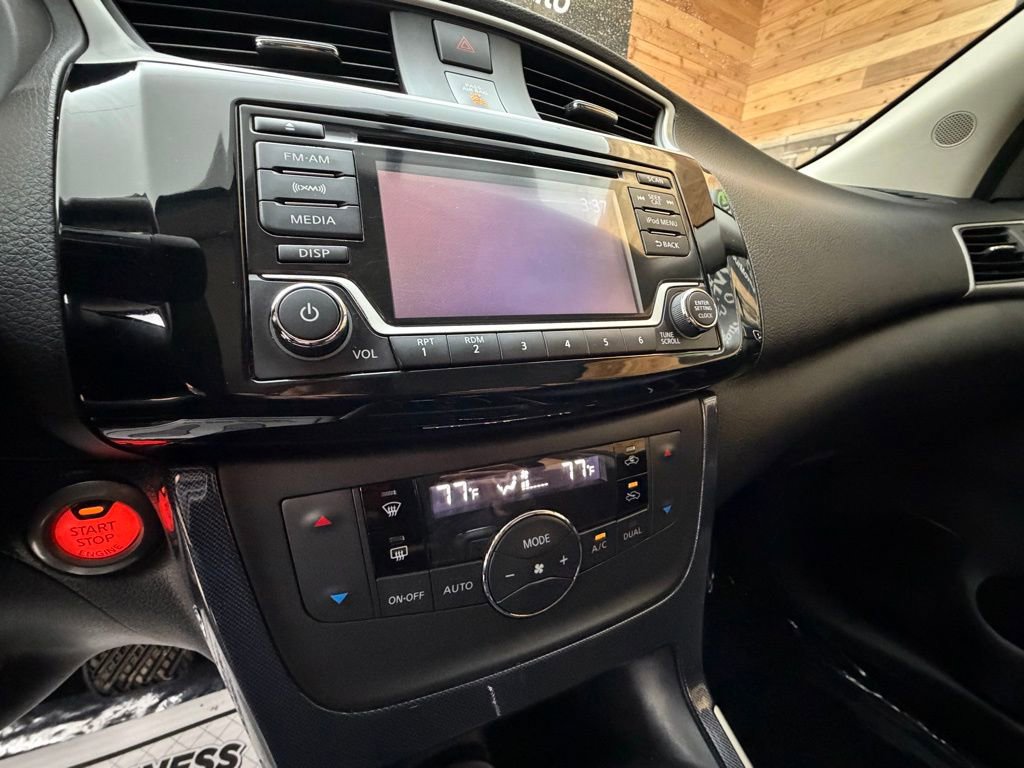 Used 2018 Nissan Sentra SR w/ SR Midnight Edition Package image 15