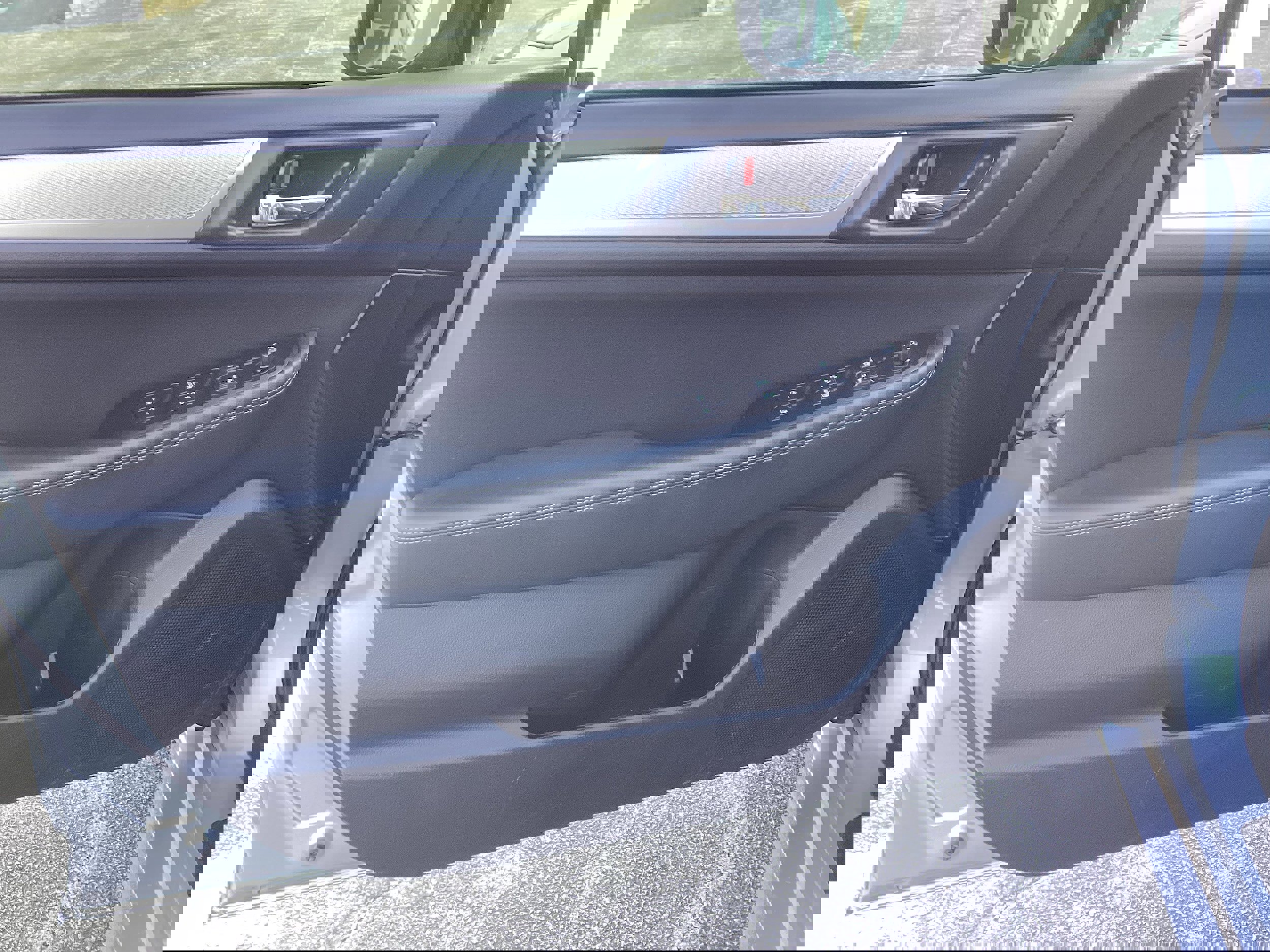 Used 2018 Subaru Legacy 2.5i Premium w/ Moonroof Package image 14