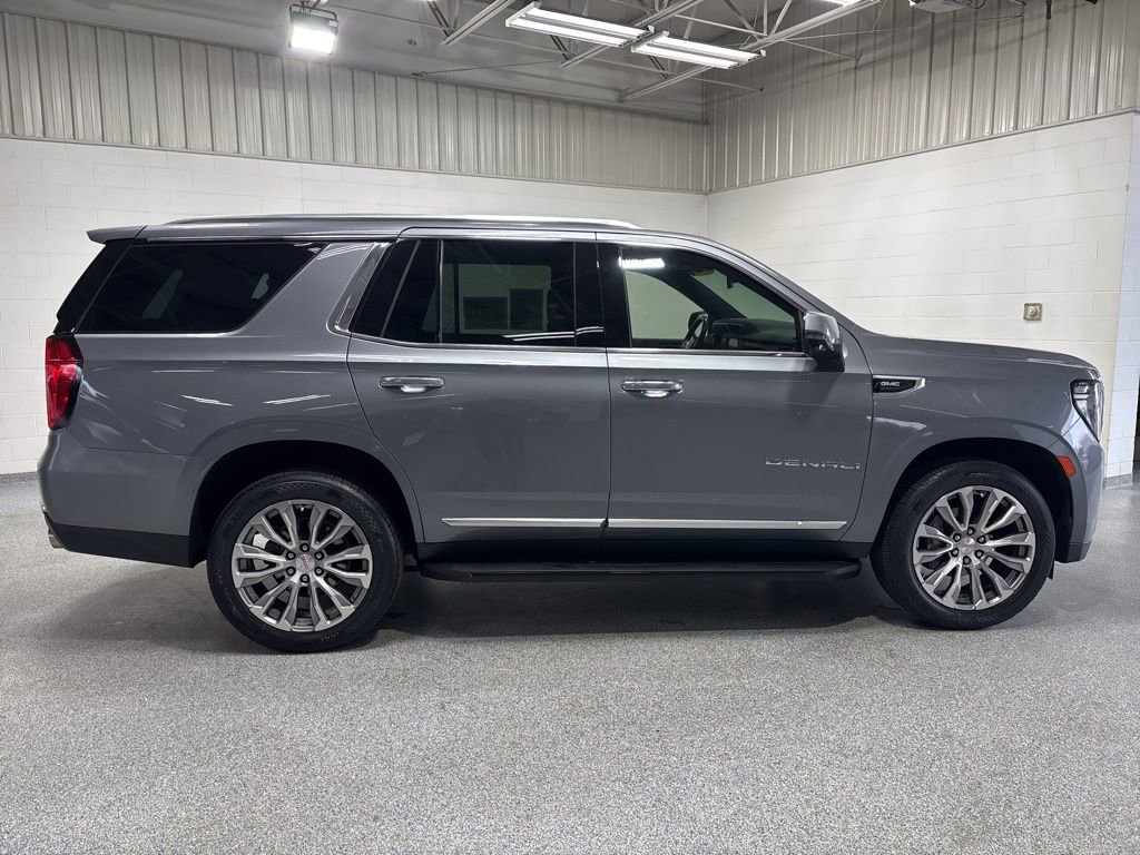 Used 2021 GMC Yukon Denali w/ LPO, Illumination Package image 8