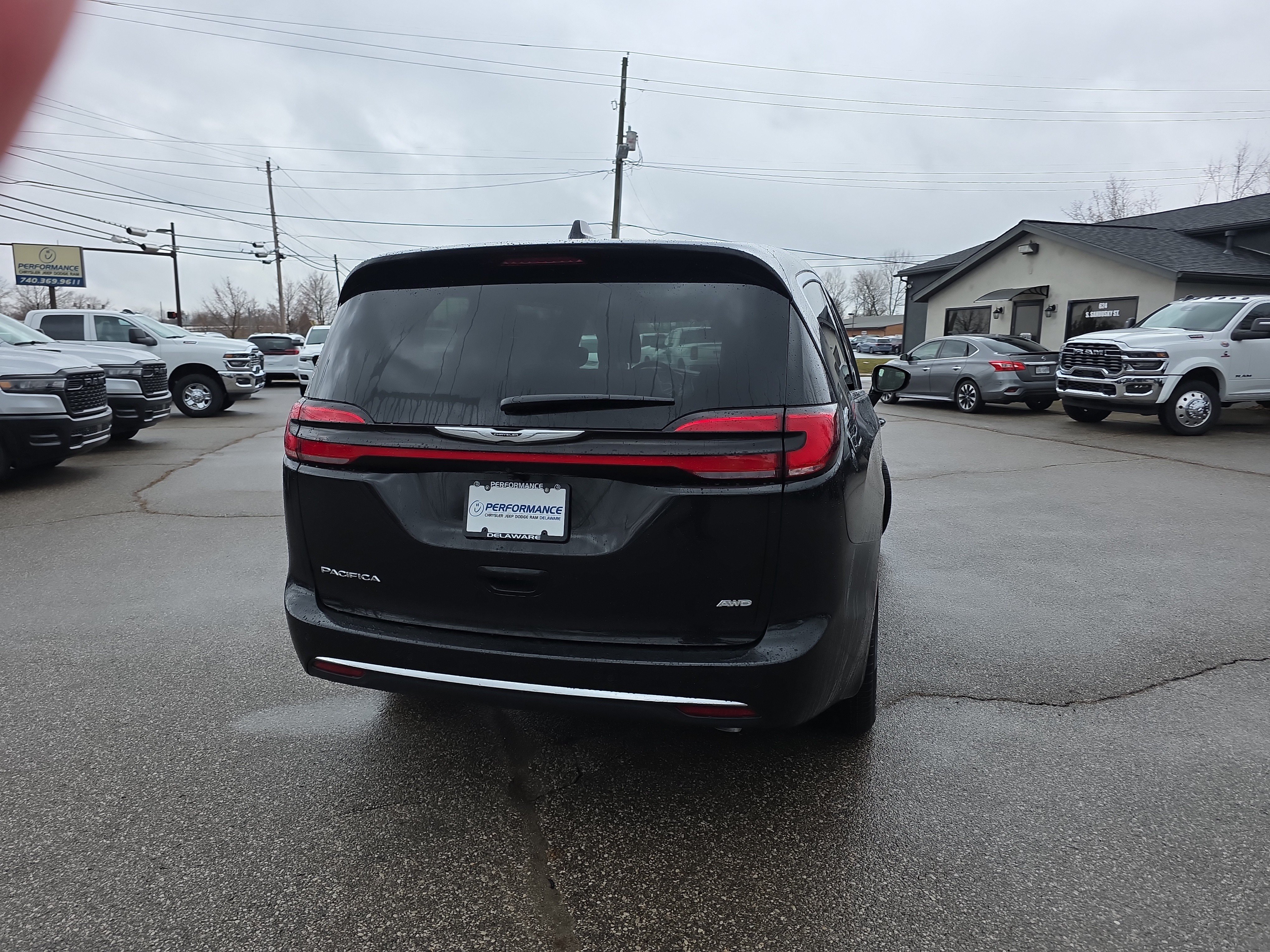 New 2026 Chrysler Pacifica Select AWD/4WD image 23