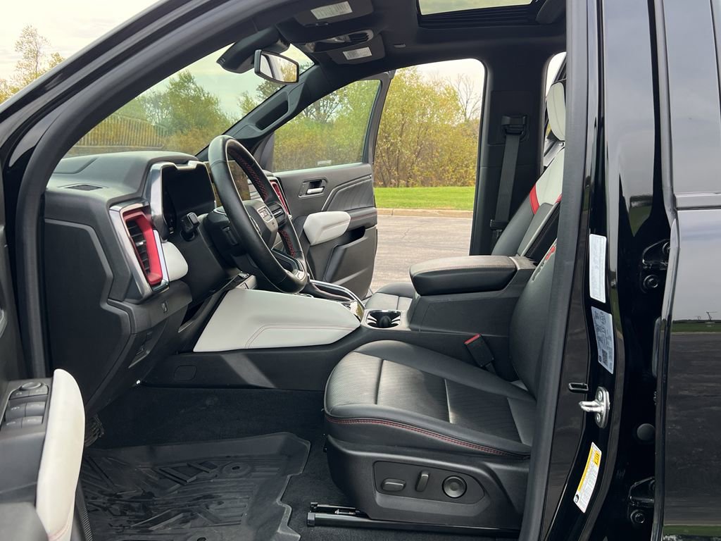 Used 2023 GMC Canyon AT4X image 14