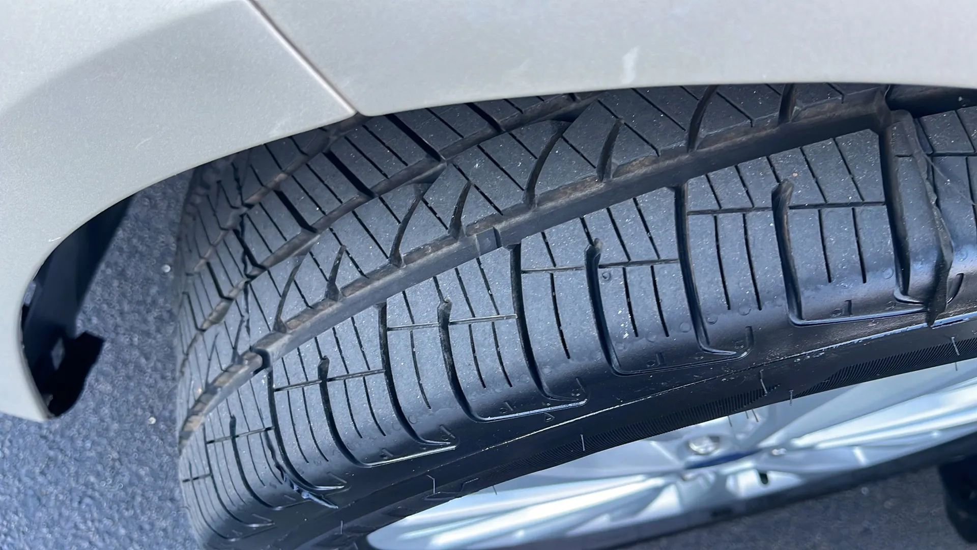 Used 2017 Ford C-MAX SE image 16