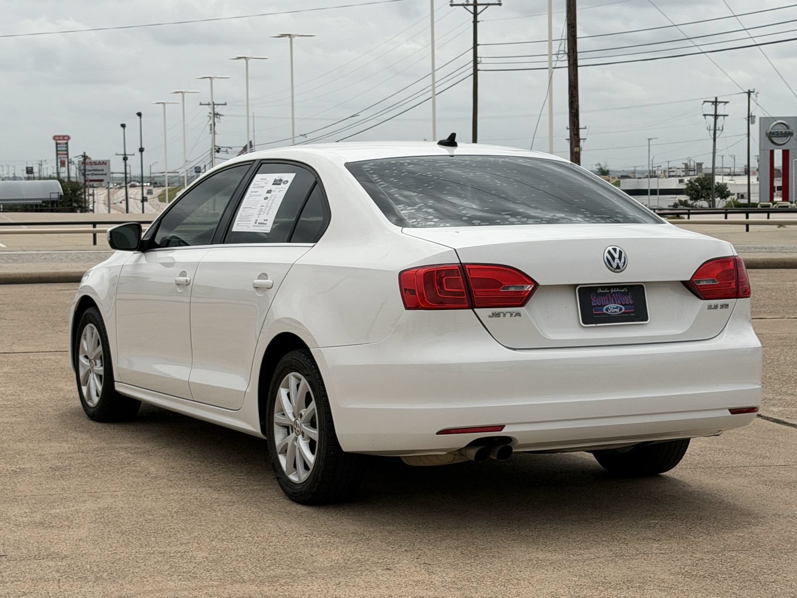 Used 2013 Volkswagen Jetta SE FWD image 6