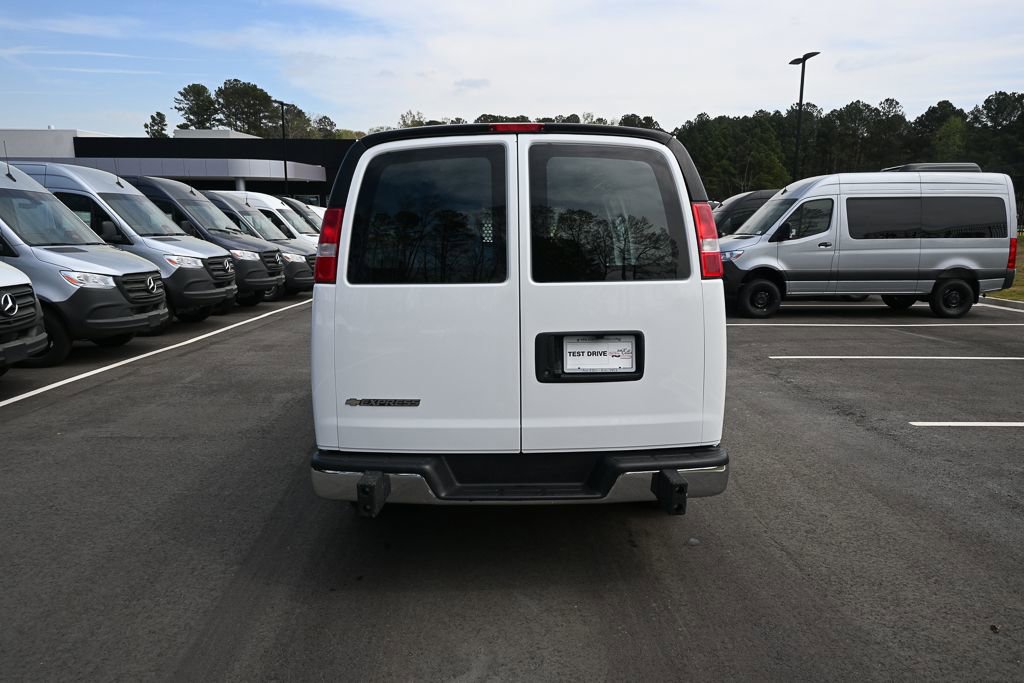 Used 2024 Chevrolet Express 2500 w/ Driver Convenience Package image 25