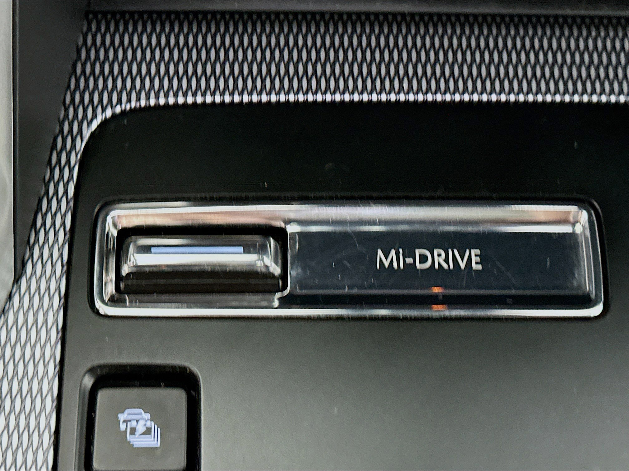 Used 2024 MAZDA CX-90 Plug-In Hybrid w/ Preferred image 26
