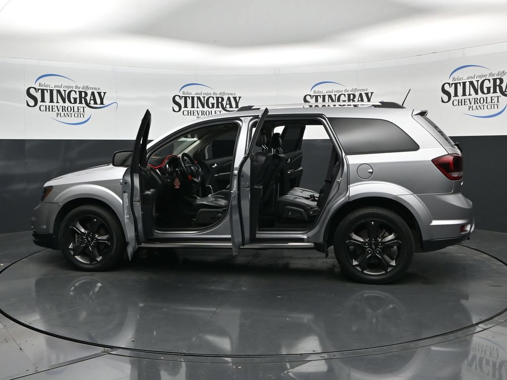 Used 2018 Dodge Journey Crossroad w/ Nav & Sun Group FWD image 28