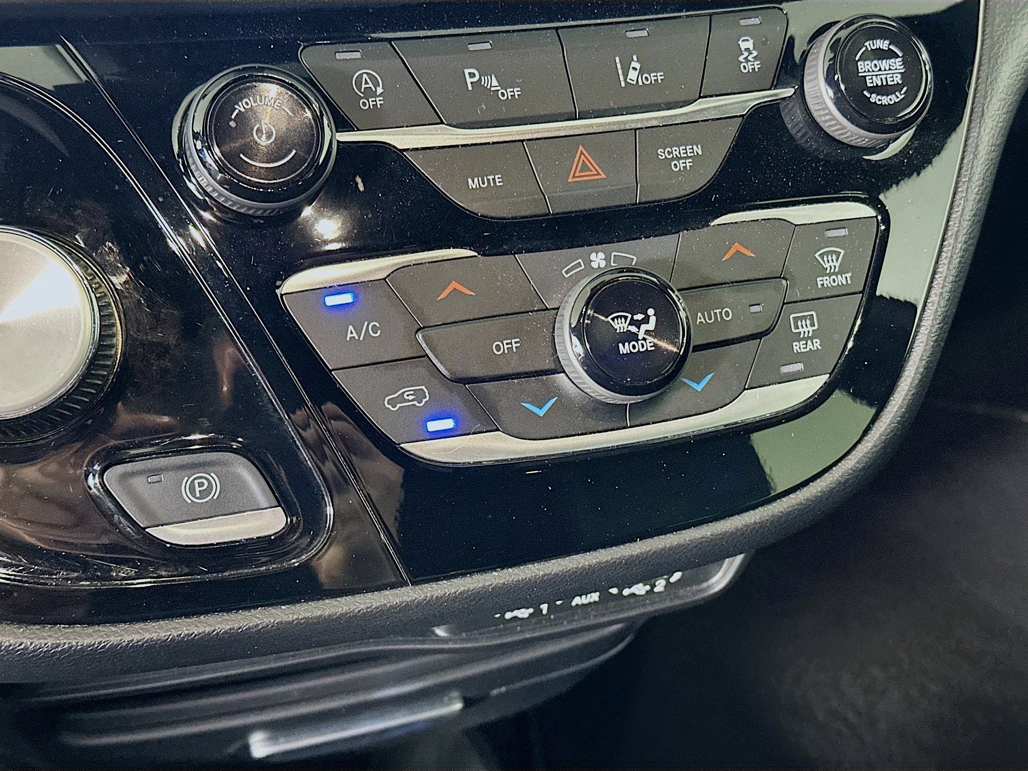 Used 2025 Chrysler Pacifica Select FWD image 23