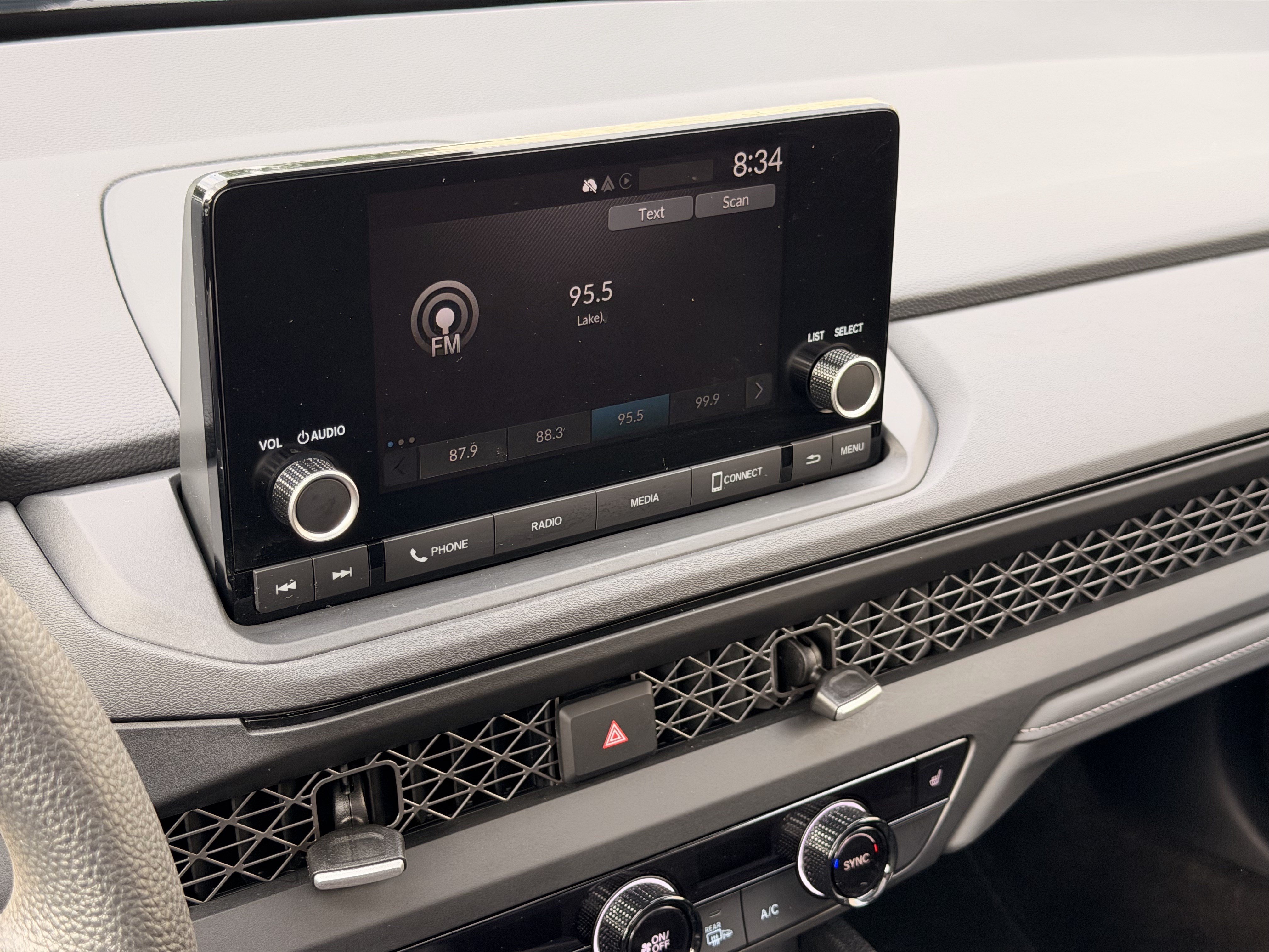 Certified 2025 Honda Accord SE image 24