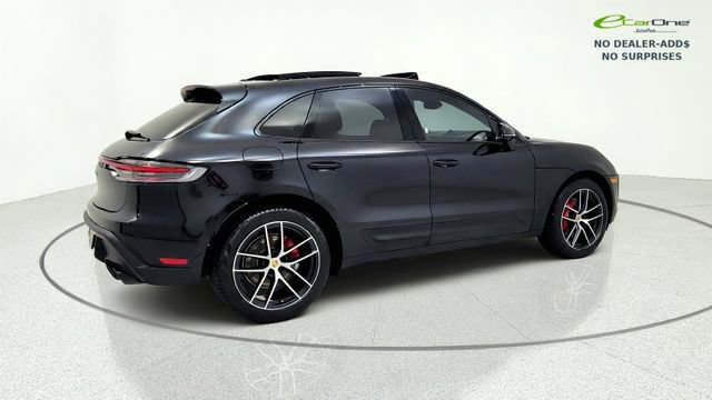Used 2024 Porsche Macan S AWD/4WD image 9