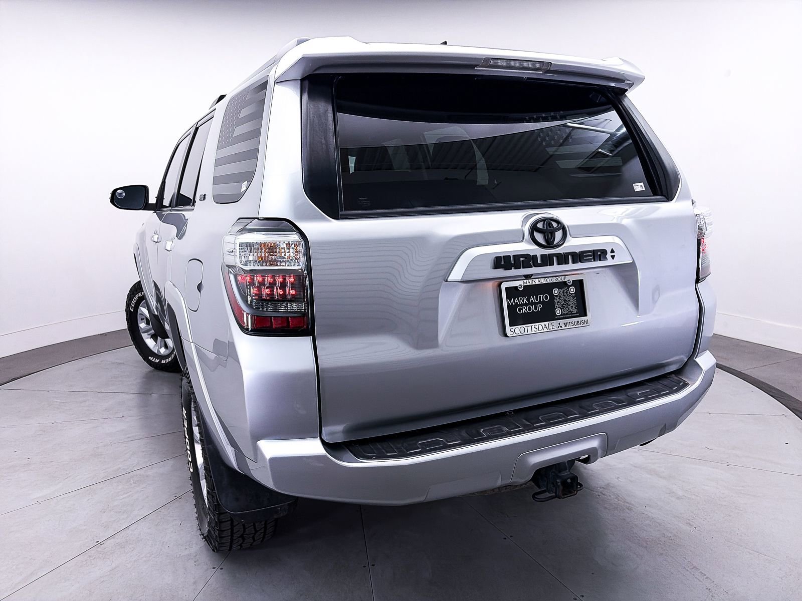 Used 2020 Toyota 4Runner SR5 Premium AWD/4WD image 6