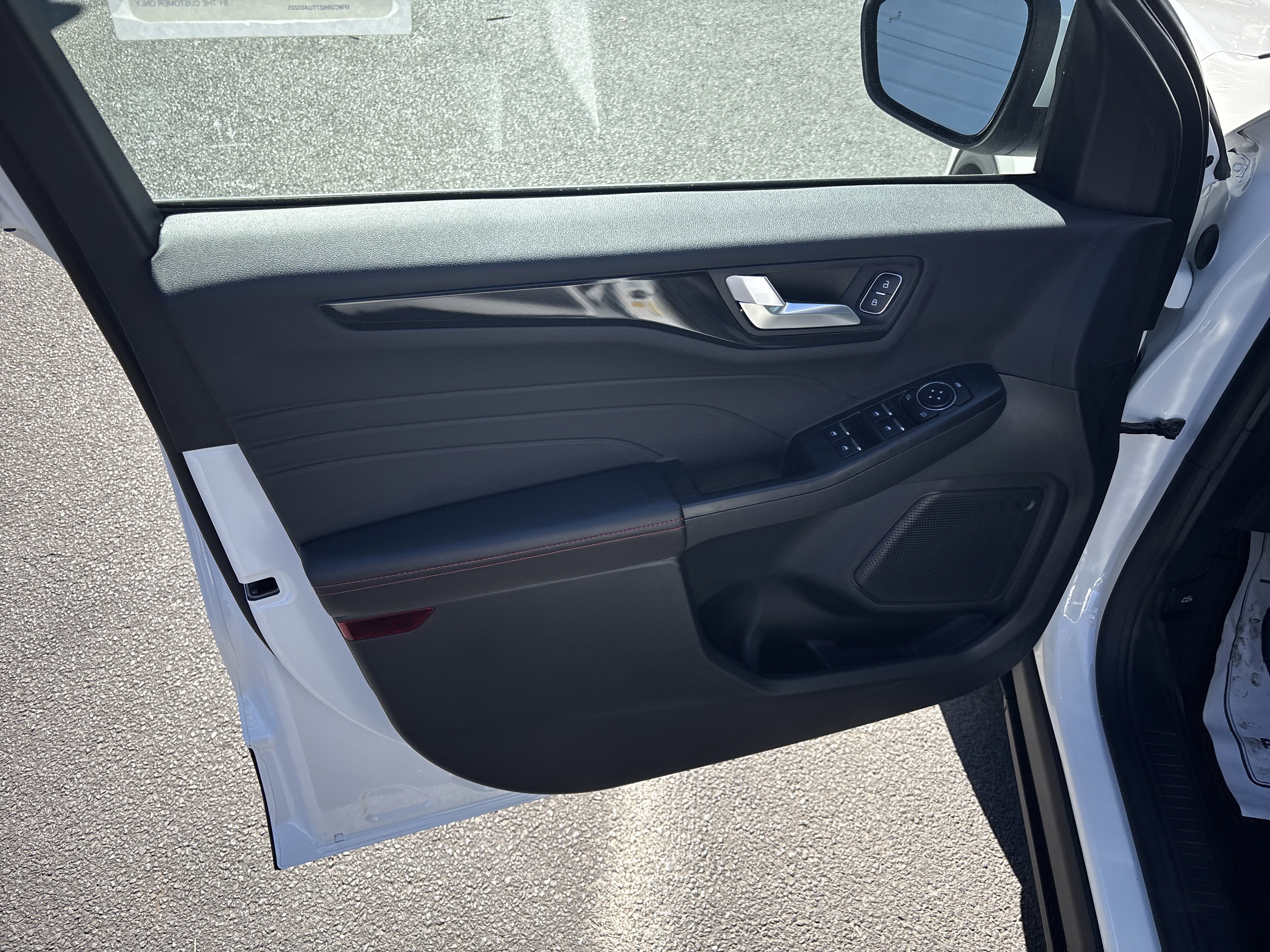 New 2026 Ford Escape ST-Line Select image 16