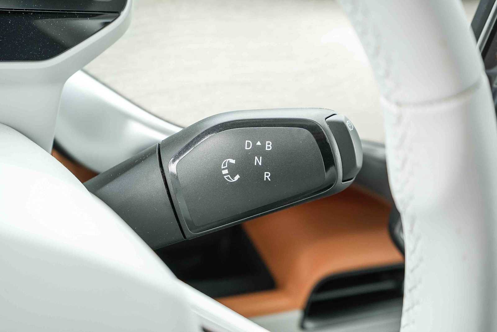 New 2025 Volkswagen ID. Buzz 1st Edition AWD/4WD image 36