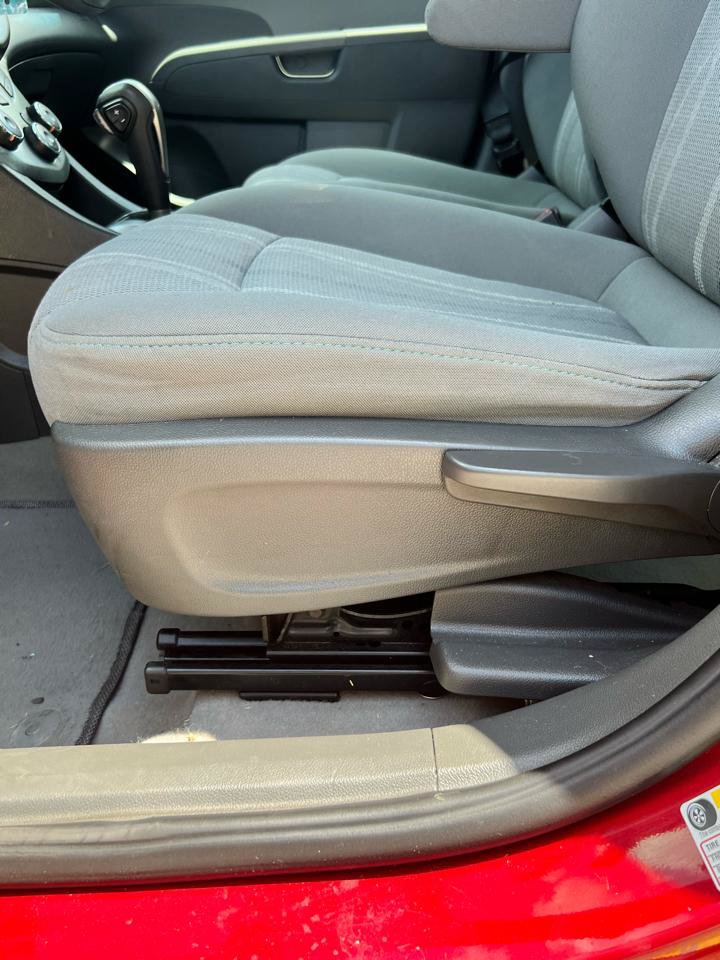 Used 2014 Chevrolet Sonic LT FWD image 26